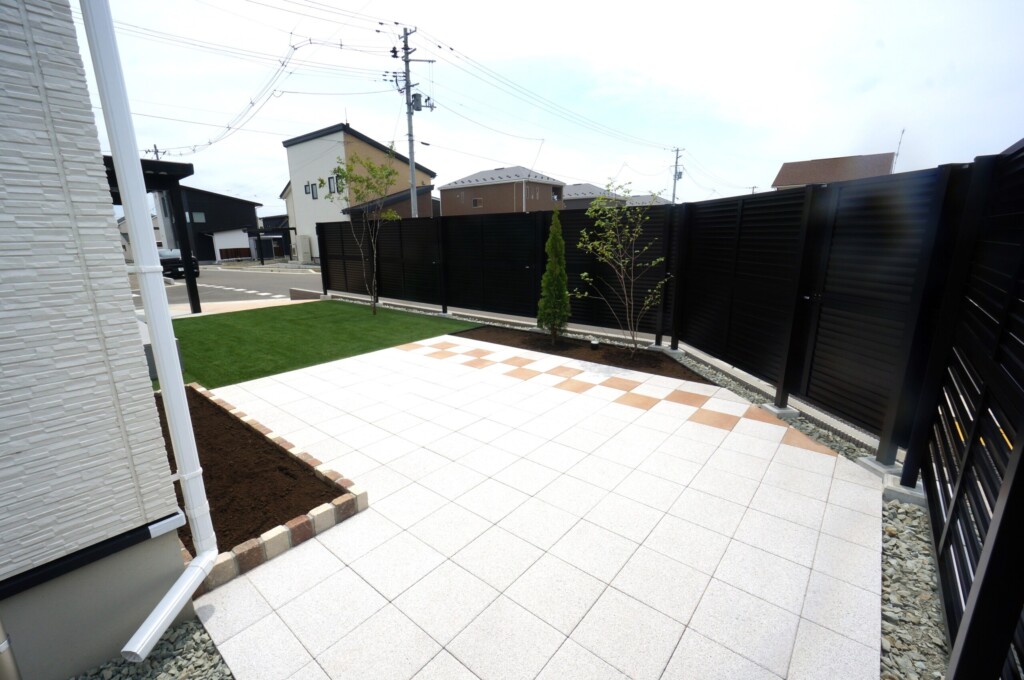 調和・さりげなく素敵なエクステリア