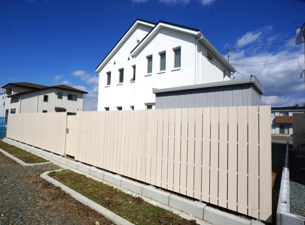 広い庭を存分に楽しんで